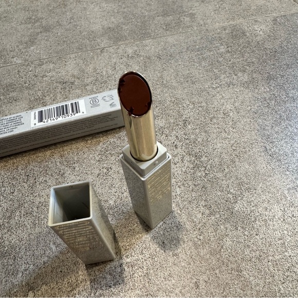 Beautycounter Fearless Statement Maker Satin Lipstick - Picture 4 of 6